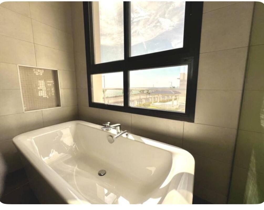 Villa Uptown Ocean Front Fumba