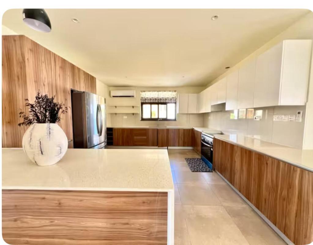 Uptown Ocean Front Villa *